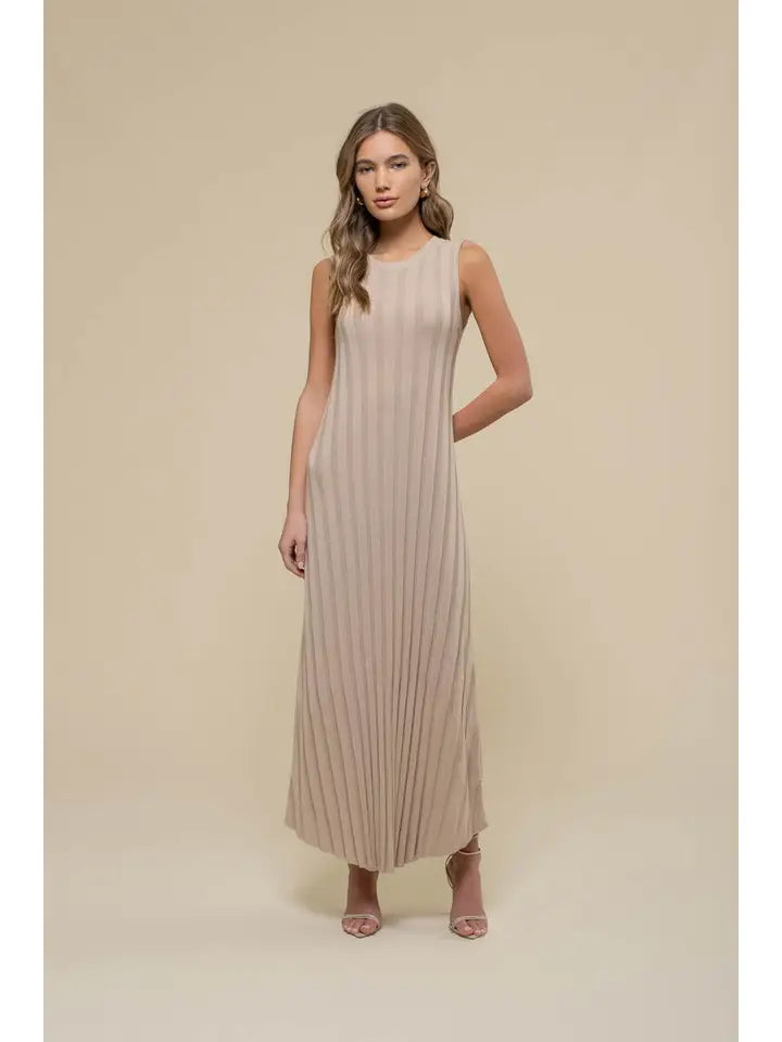 Savannah Sleeveless Midi Dress