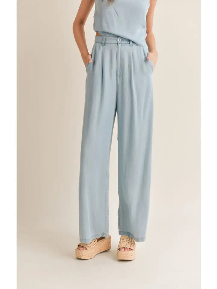 Soft Breeze Chambray Pant