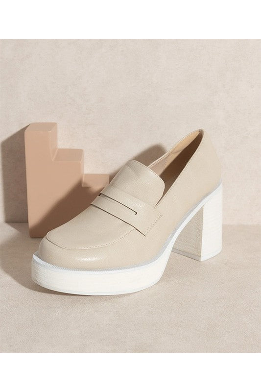 Hannah Beige Loafer